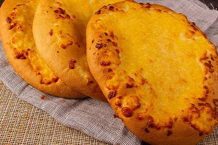 Лепёшка с сыром
