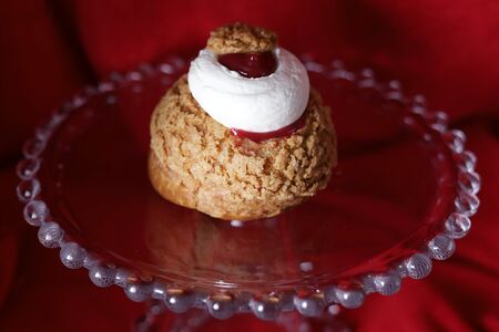 Шу с малиной