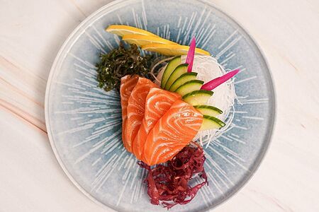 Сашими лосось