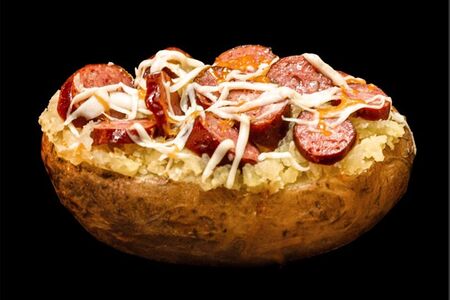 Жаркая начинка с колбасками