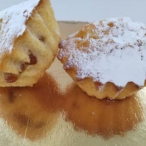 Кекс с изюмом