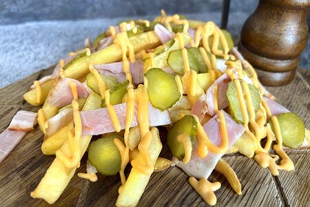 Картофель фри с беконом