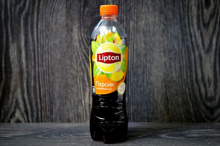 Холодный чай Липтон Персик