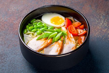 Рамен с курицей