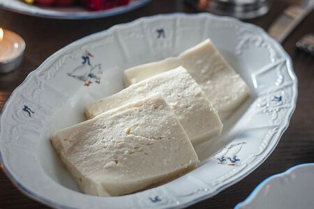 Молочный Сулугуни