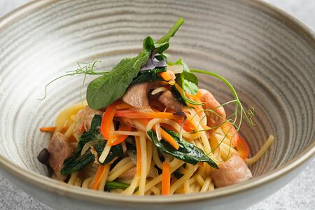 С лососем в Устричном соусе