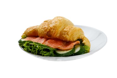 Круассан с форелью