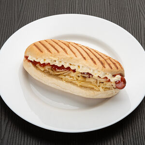 Хот-дог в лаваше с кабанос гриль