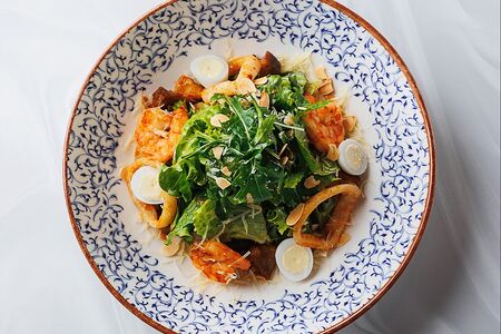 Салат с морепродуктами