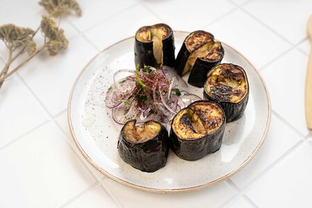 Баклажан на мангале с курдюком