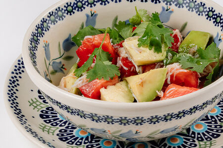 Салат с крабом и авокадо