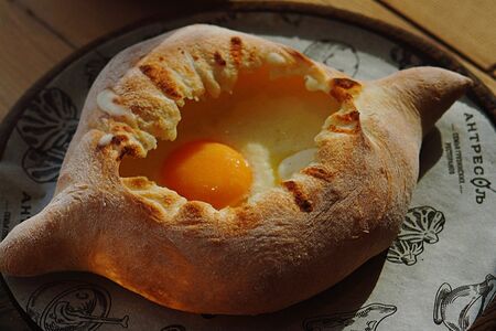 Хачапури по-аджарски