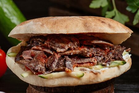 Донер в пите мясной