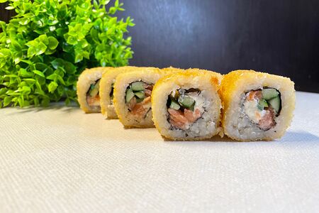 Хот темпура с лососем