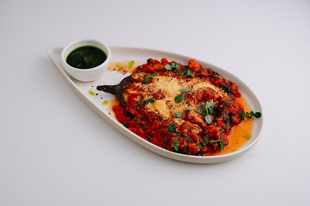 Баклажан пармиджано с сулугуни и песто