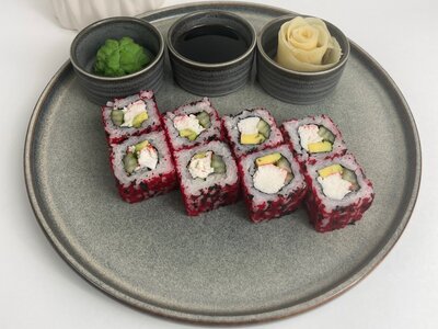 Калифорния с чёрным кунжутом
