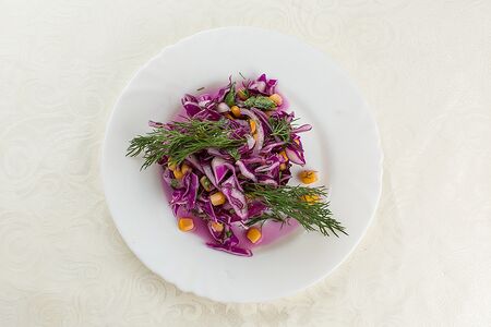 Салат из красной капусты