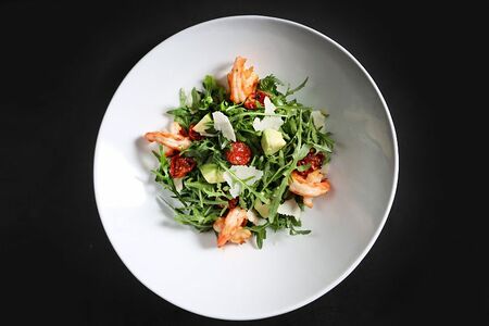 Руккола с креветками