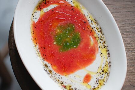 Тахина с перетертыми томатами