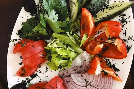 Ассорти свежих овощей