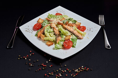 Салат с лососем