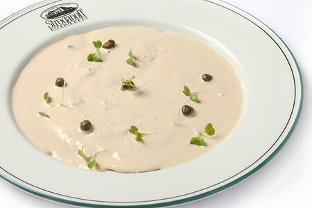 Телятина с соусом из атлантического тунца