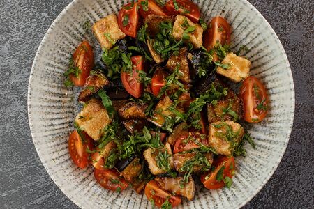 Салат сулуджани