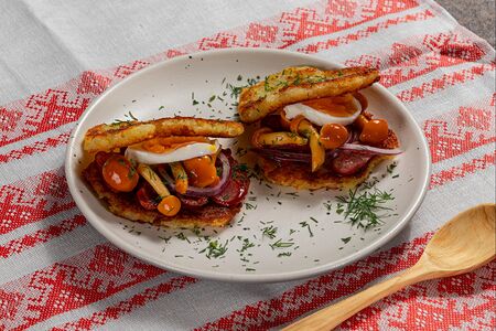 Драники с колбаской