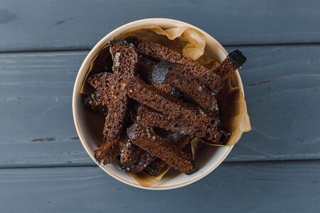 Гренки с чесноком