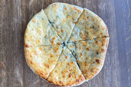 Хачапури с сыром и шпинатом