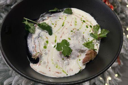 Рваная утка конфи с краснокочанной капустой