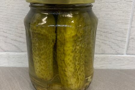 Огурцы с зеленью в заливке