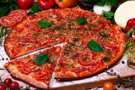 Пицца Итальяно салями, болгарский перец