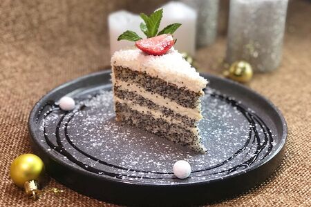 Кокосово-маковый торт