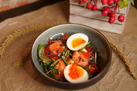 Салат Нисуаз с форелью