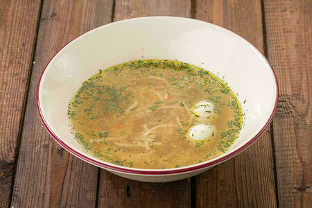 Суп куриный с домашней лапшой