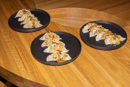 Гедза с лососем