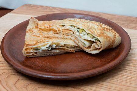 Блинчик с зеленым луком