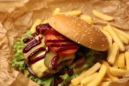 Бургер Шеф и картофель фри