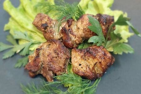 Шашлык из cвинoй шеи