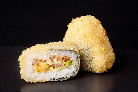 Онигири с угрем темпура