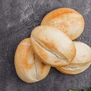 Французская булочка белая