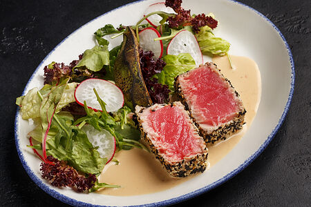 Тунец на гриле