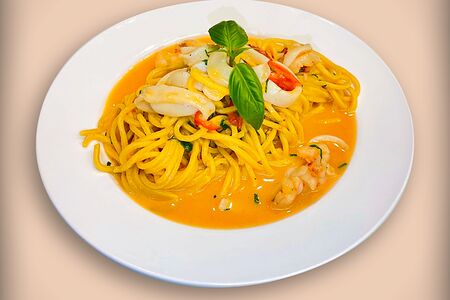 Спагетти с морепродуктами