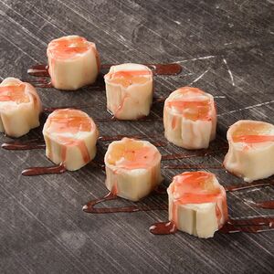 Лаки ролл с ананасом