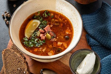 Солянка сборная мясная