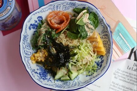 Боул с лососем