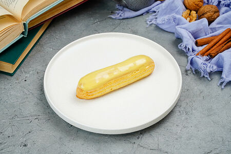 Эклер ванильный