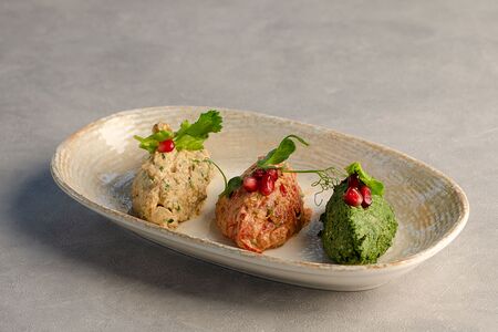 Ассорти пхали