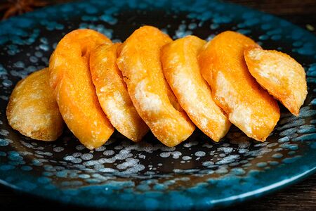 Жареная паровая булочка Маньтоу